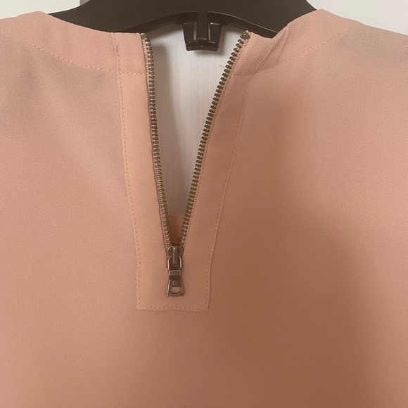 BCBGMAXAZRIA Betty Open Shoulder Top in Antique Rose - Picture 7 of 10